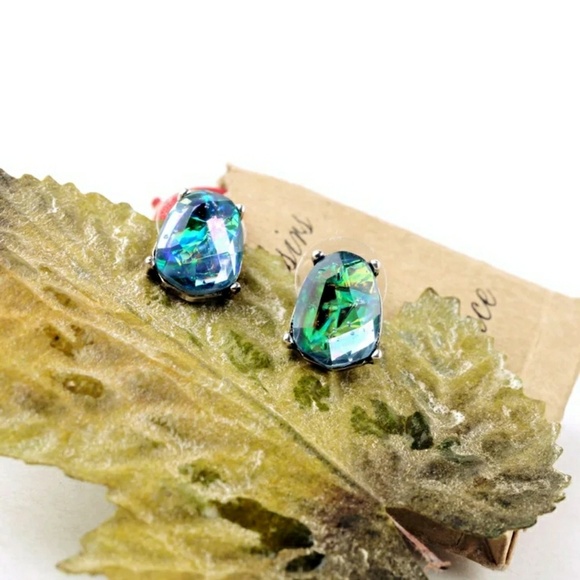 Blue Rhinestone Vintage Gold Stud Earrings - Picture 4 of 7